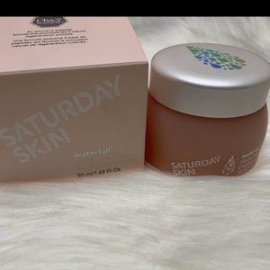 Saturday skin moisturizer